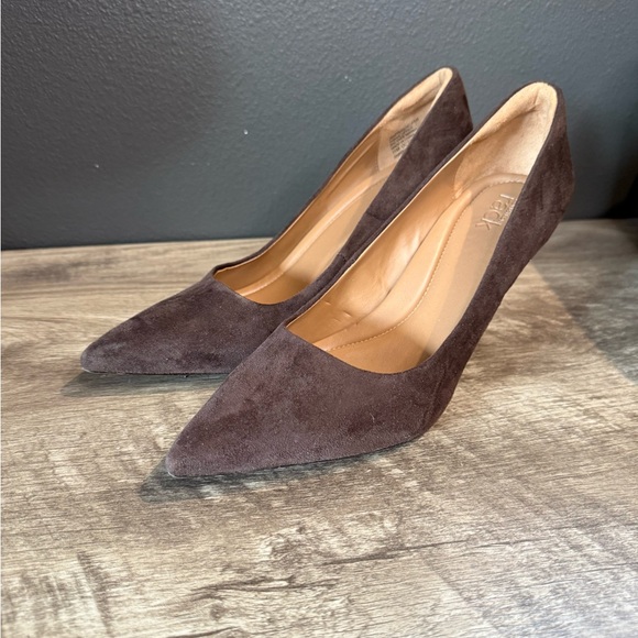 Elegant Brown Suede Women's Pumps - Picture 1 of 7